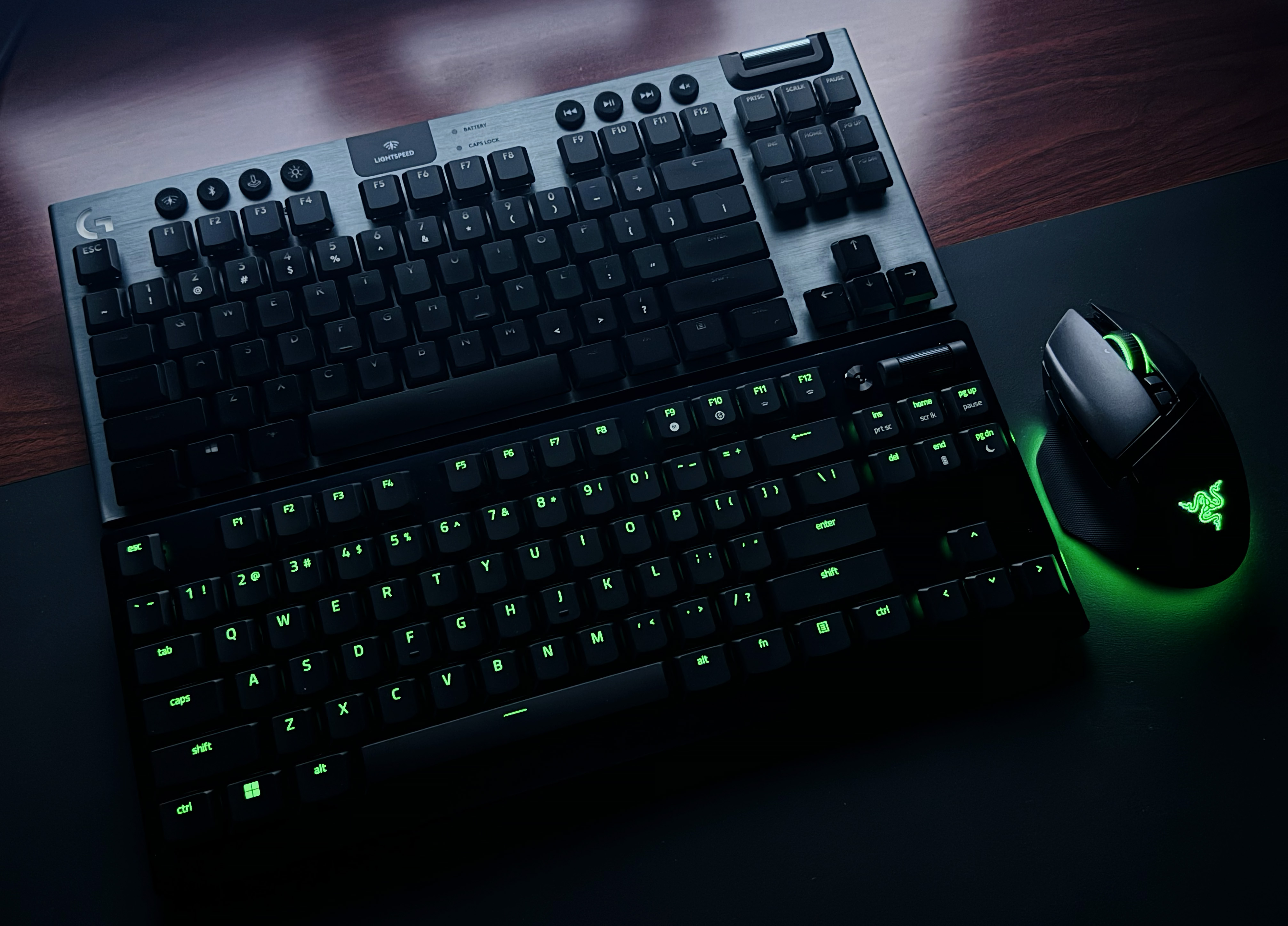 雷蛇Razer DeathStalker V2 Pro 鍵盤與Basilisk V3 Pro 滑鼠使用體驗